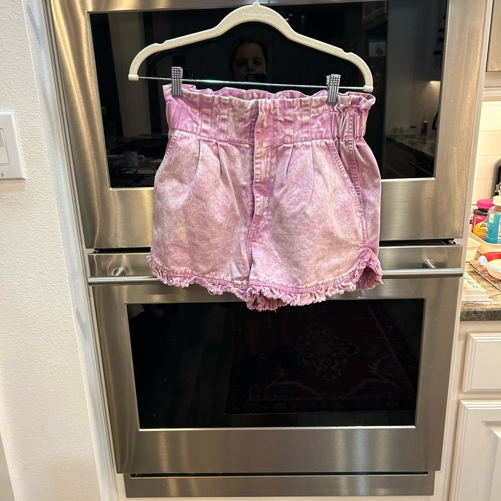 Tgla High Waist paper bag Pink ruffled Shorts size M GUC